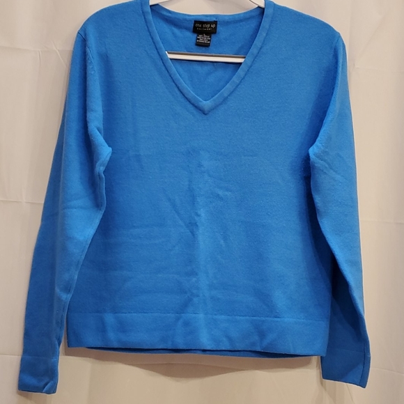 One Step Up Knitwear Sweaters - V-Neck Sweater top sz L